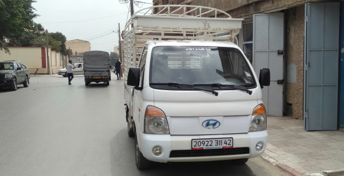 Hyundai H-100 2011