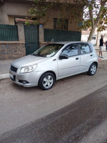 Chevrolet Aveo 5 Portes 2011 Aveo 5 Portes 150 Millions Fixe