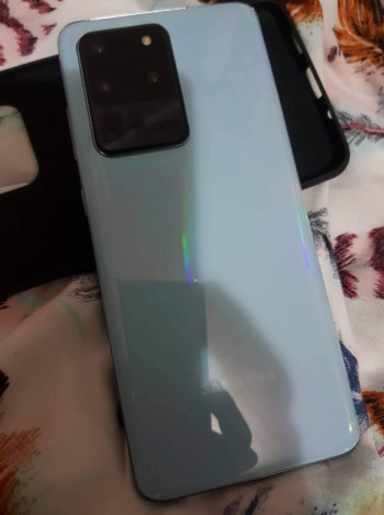 Samsung Galaxy S20 Ultra 5G 87 000 DA Négociable Accepte l’échange