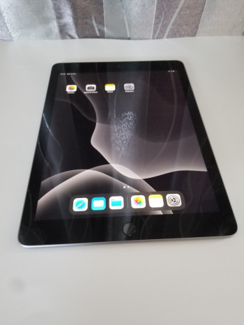 Apple Ipad 6 (WiFi + Cellular) 4G 🔥🔥🔥 A1954 30 000 DA Négociable