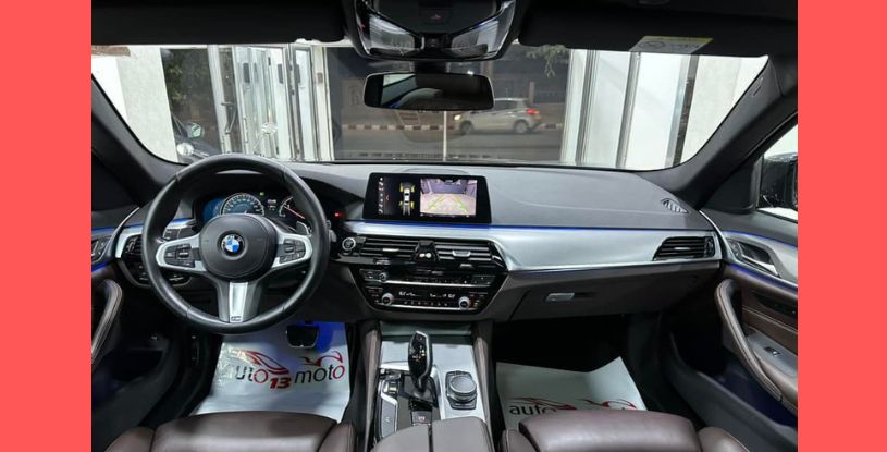 BMW 520D INDIVIDUAL X-DRIVE – ANNÉE : 2018 a oran