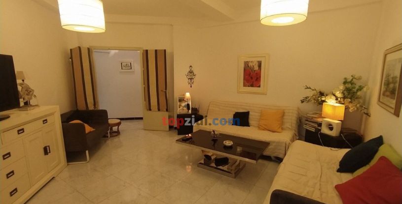Houses – Apartments for sale