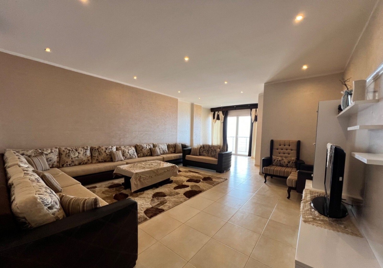 For Sale Apartment F4 Oran