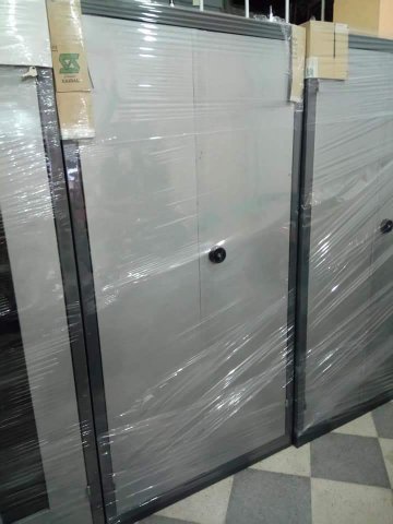 METALLIC CABINET 2 DOOR