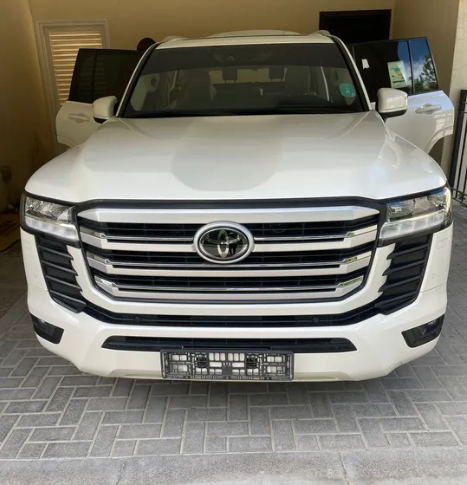 TOYOTA LAND CRUISER 2022 GXR GCC SPECS