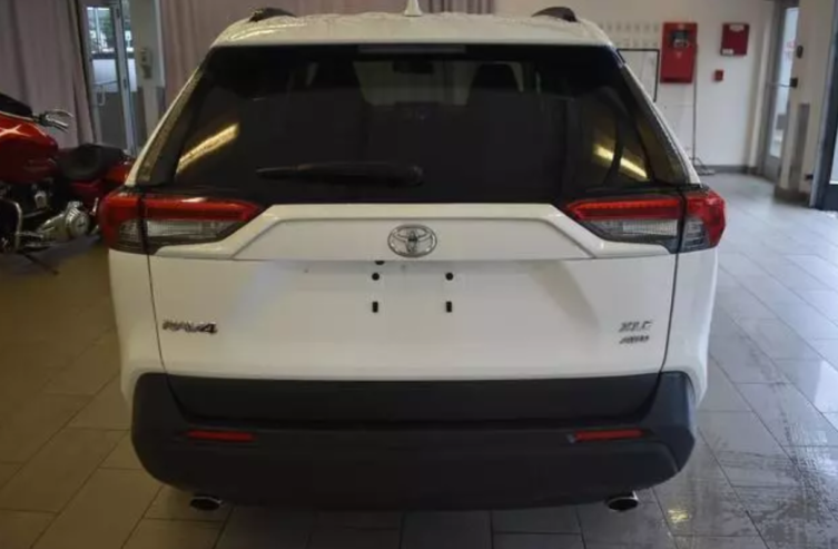 🚗 For Sale: 2019 Toyota RAV4 XLE 🚗