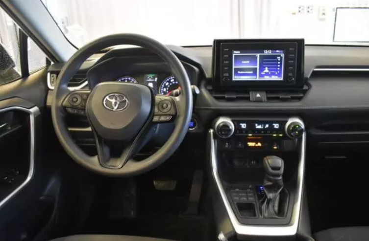 🚗 For Sale: 2019 Toyota RAV4 XLE 🚗