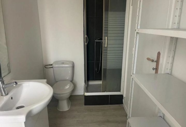 Studio rental – 29 m² – Istres City Center (13800)