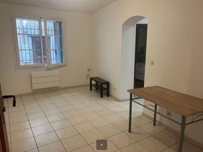 Rent – ​​Renovated furnished studio – Istres city center (13800)